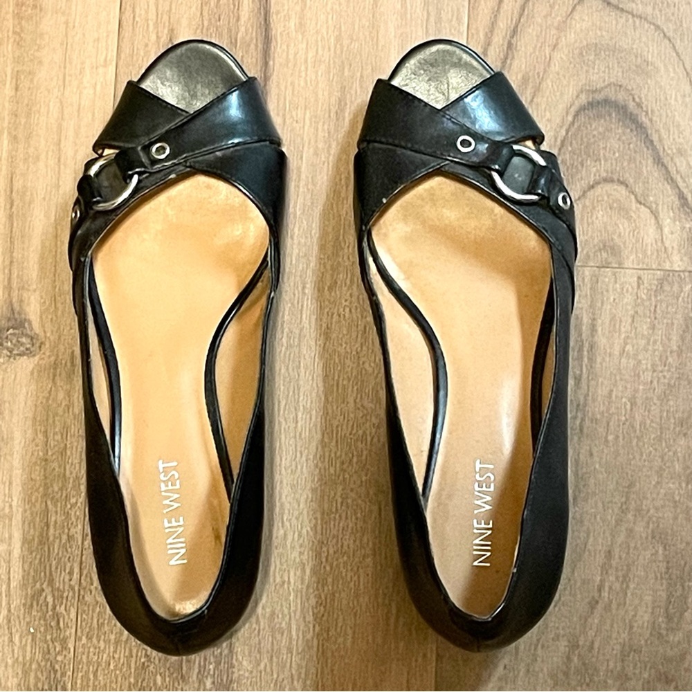 Nine West Black Peep-Toe Wedge Shoe Size 8